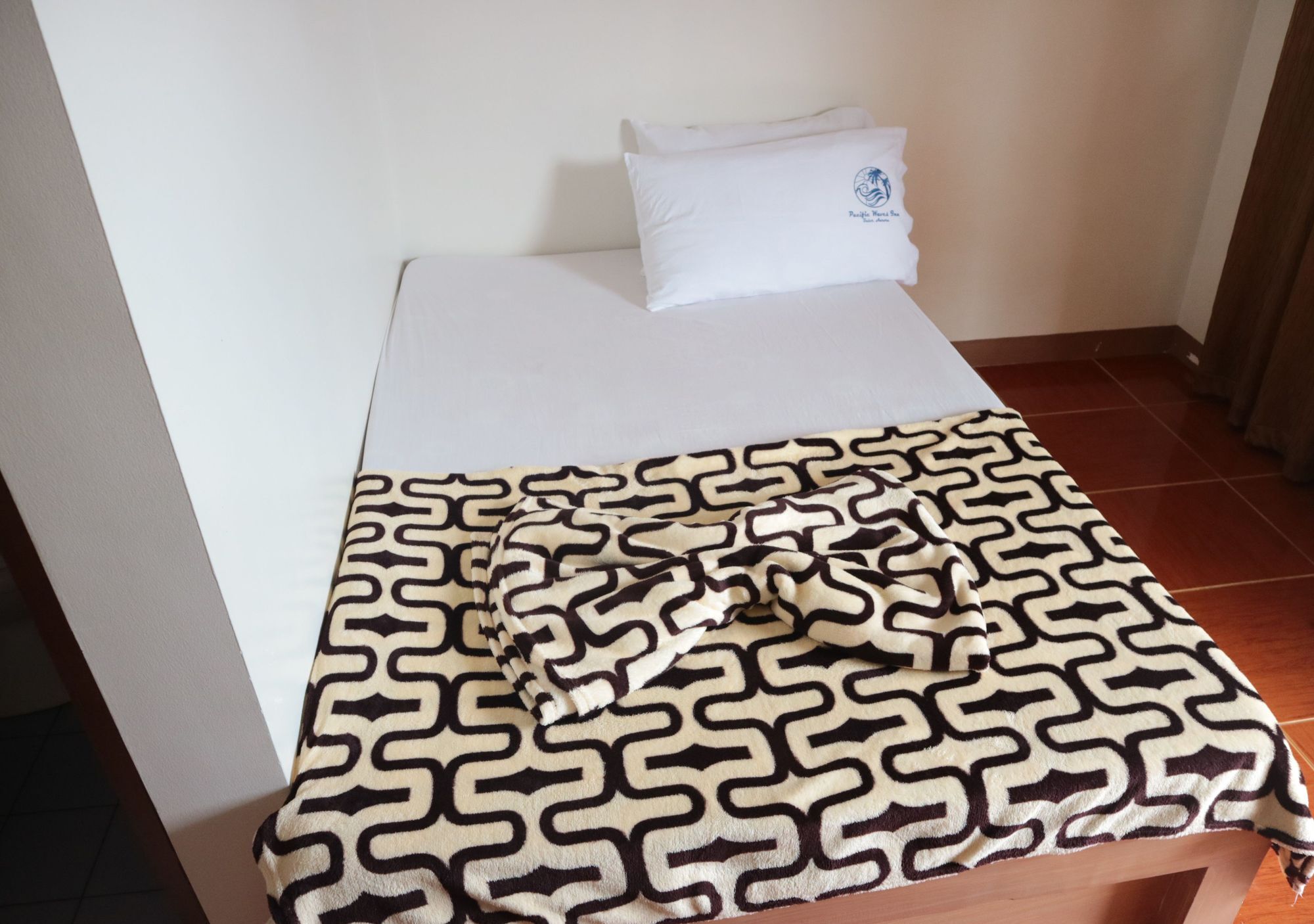 Pacific Waves Inn Балер Екстер'єр фото